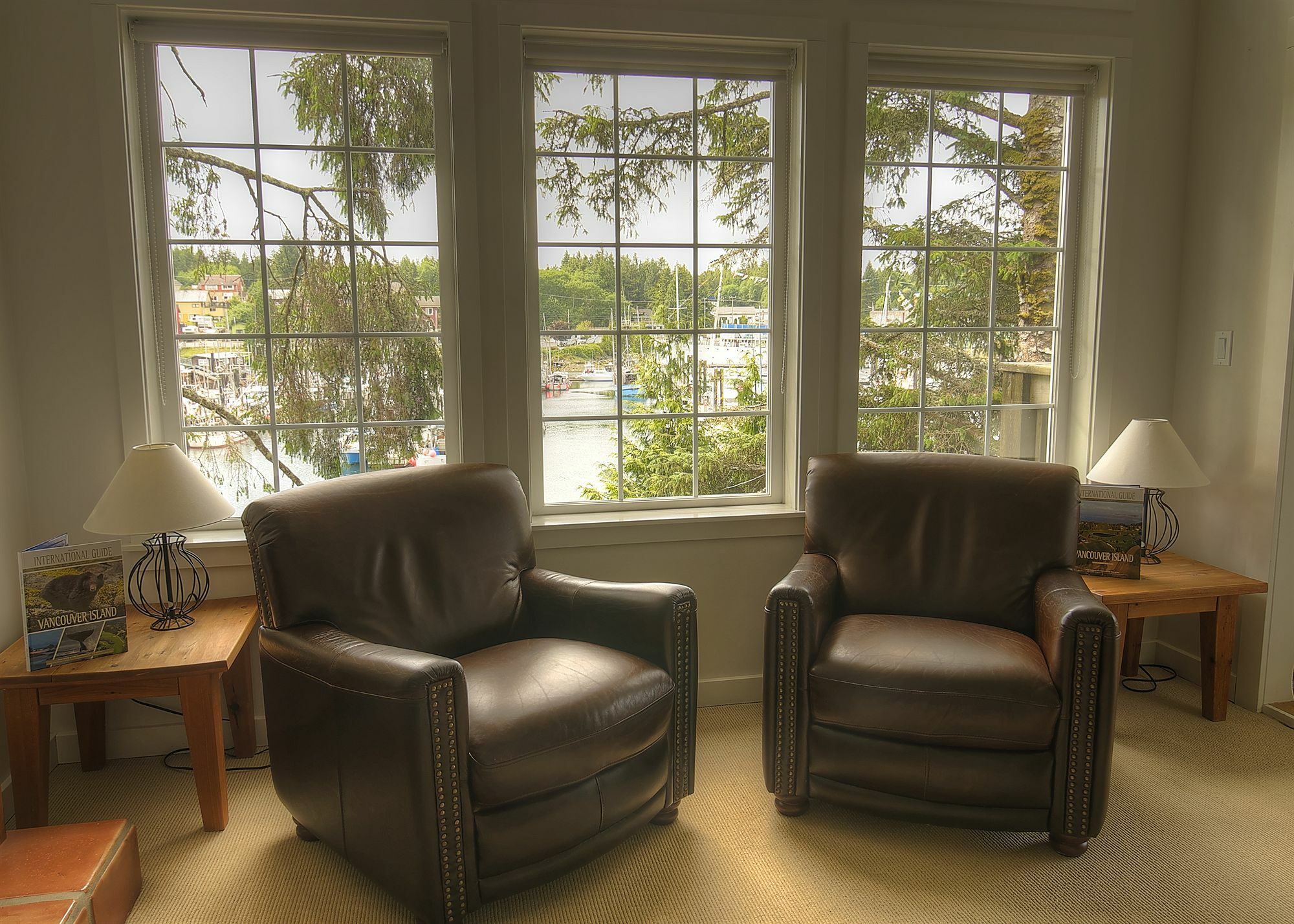 Waters Edge Shoreside Suites Ucluelet Bagian luar foto