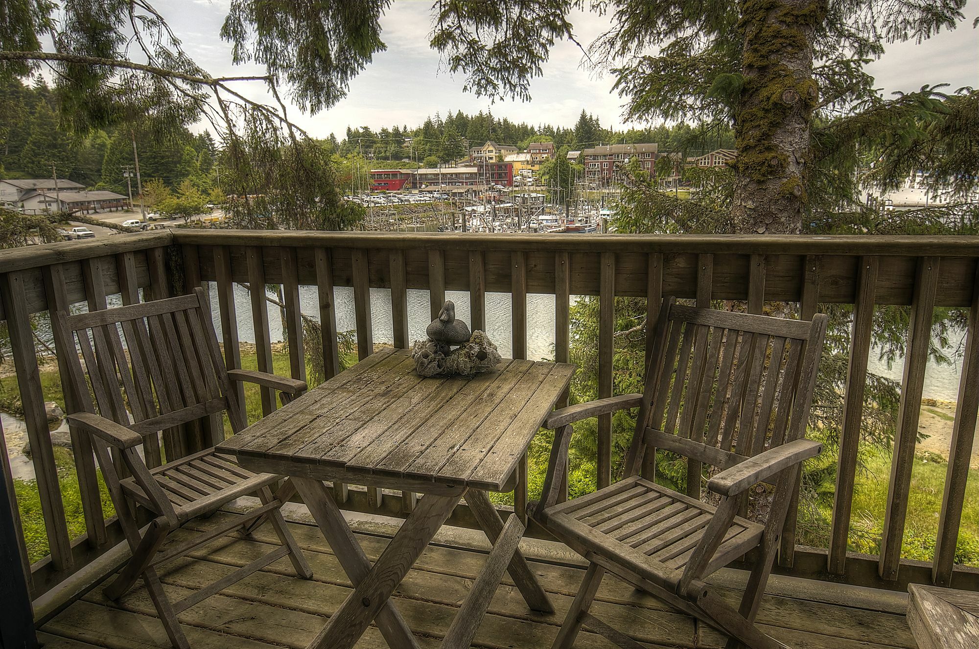 Waters Edge Shoreside Suites Ucluelet Bagian luar foto