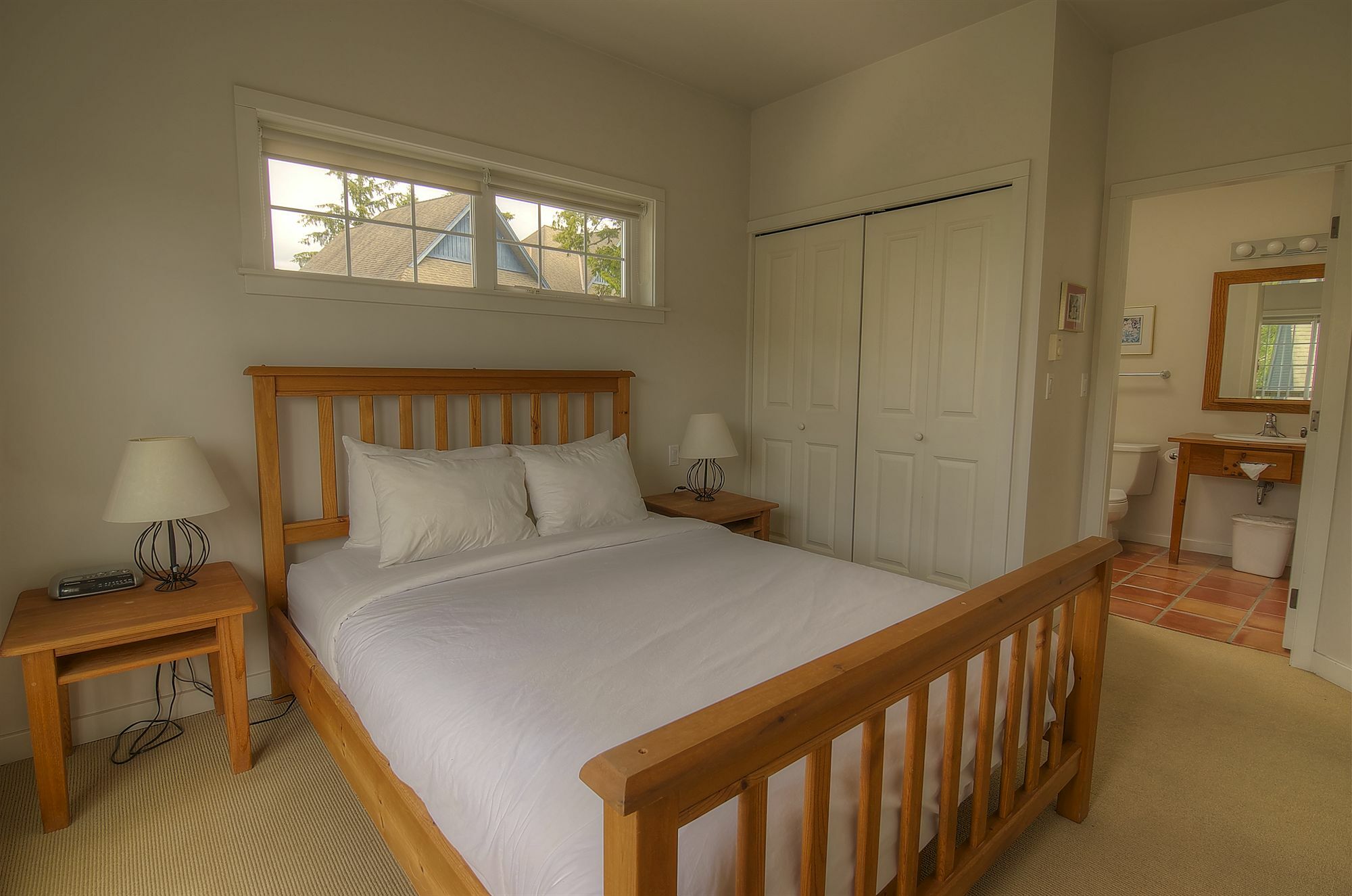 Waters Edge Shoreside Suites Ucluelet Bagian luar foto